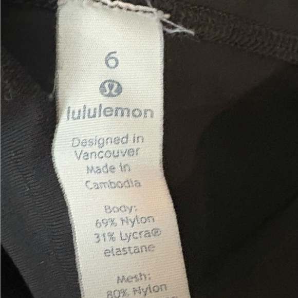 Lululemon black crop leggings - Picture 2 of 5